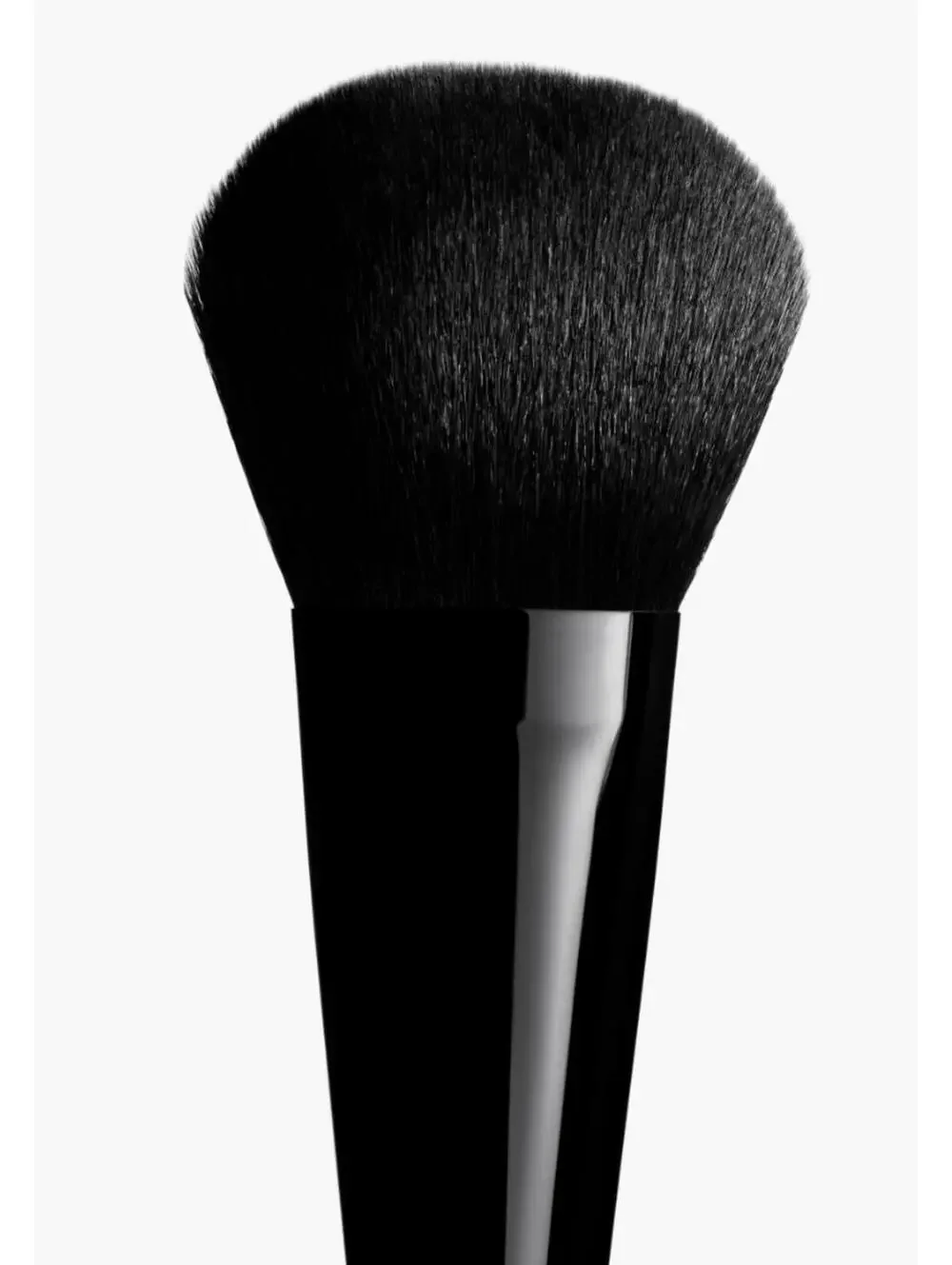 LES PINCEAUX DE CHANEL Brush No. 110 Makeup BLUSH Brush - NEW